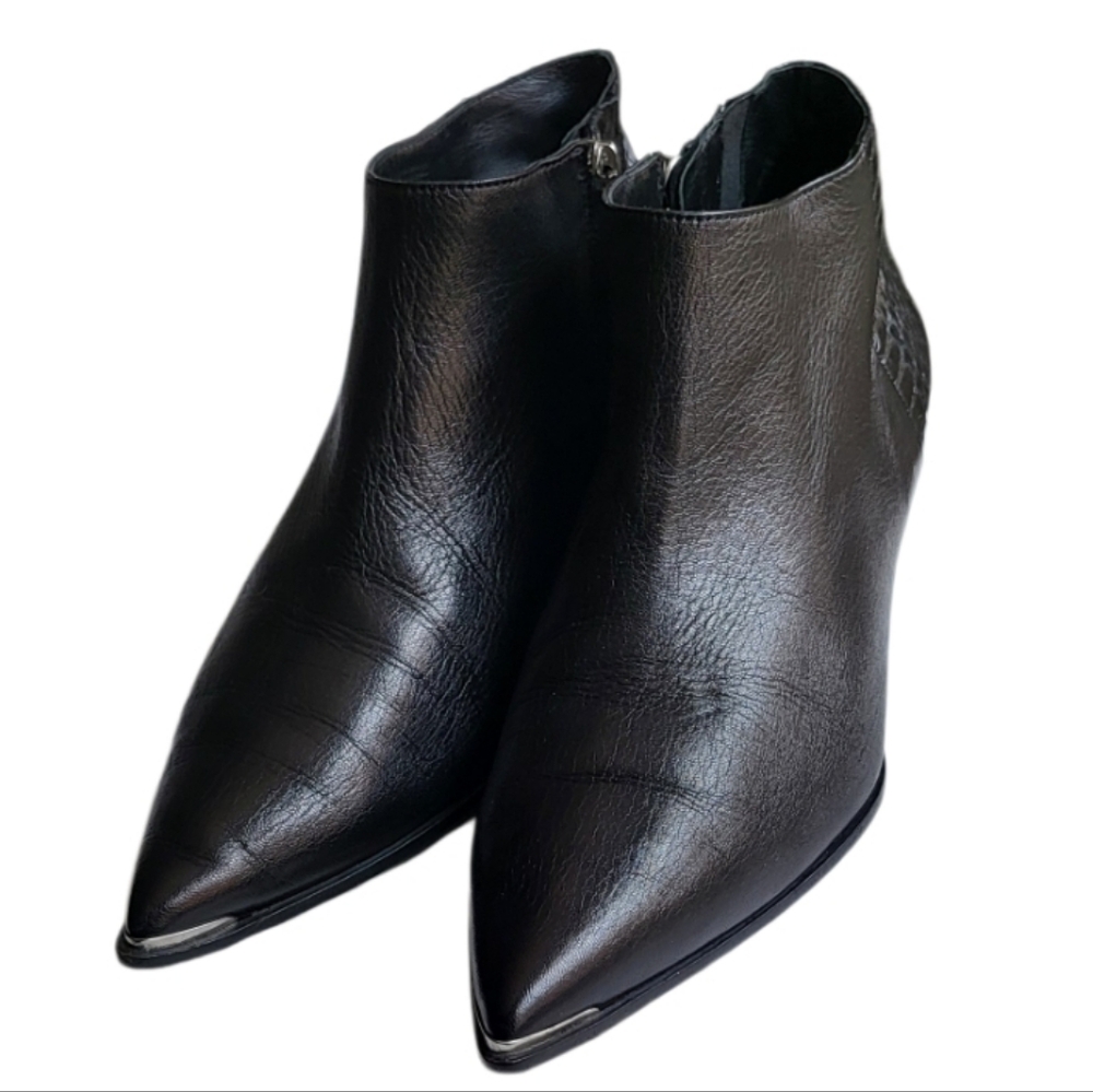 Barbara Bui Black Ankle leather/snake texture metallic accent boots. Size 37